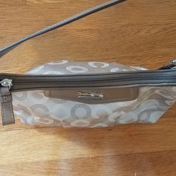 NWT COACH Madison Dotted Khaki Signature Mini Handbag-44379 - Picture 7 of 11